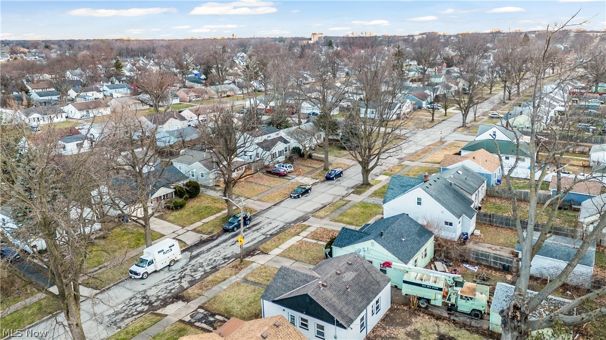 13514 Emery Avenue Cleveland OH 44135