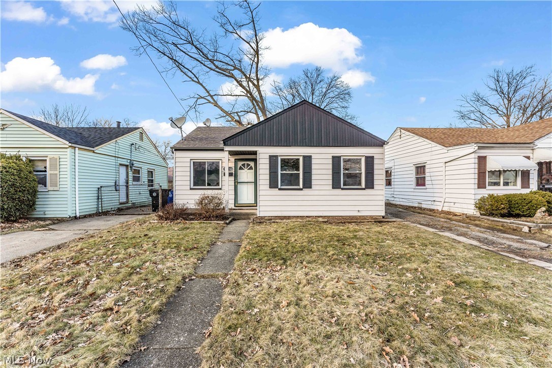 13514 Emery Avenue Cleveland OH 44135