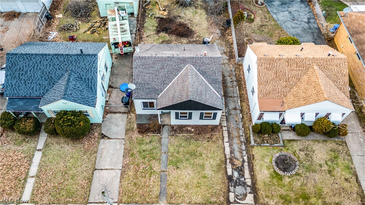 13514 Emery Avenue Cleveland OH 44135