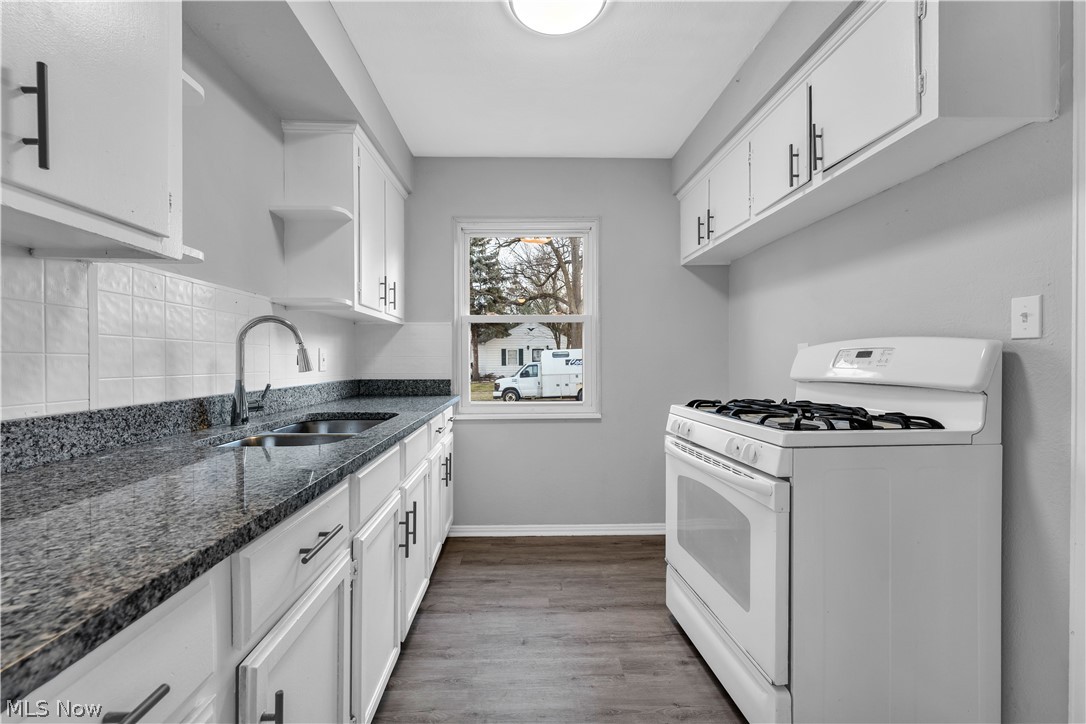 13514 Emery Avenue Cleveland OH 44135