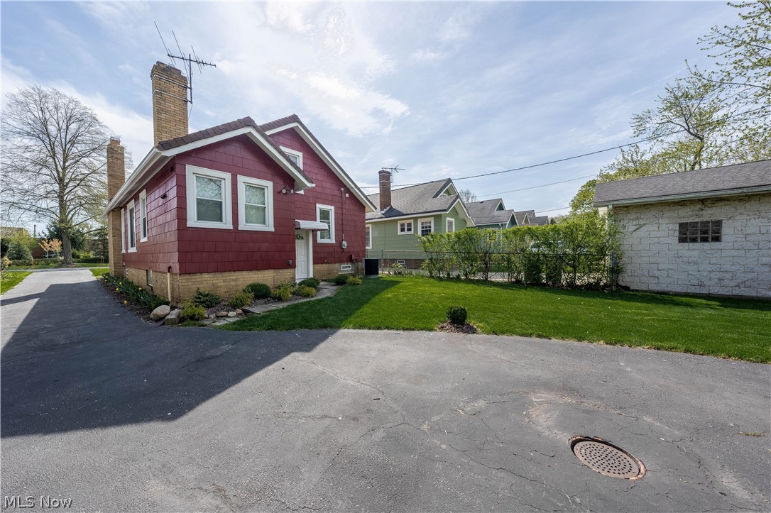 1474 Middleton Road Cleveland Heights OH 44121