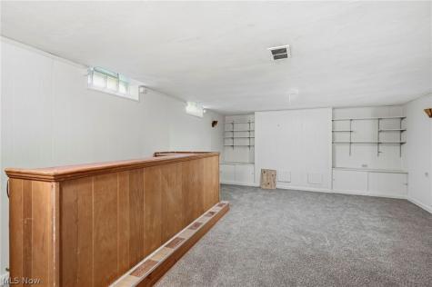2017 Natona Road Euclid OH 44117