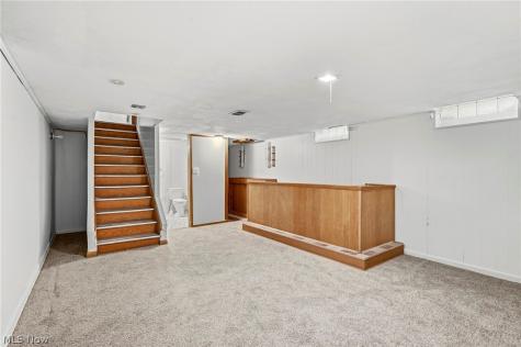 2017 Natona Road Euclid OH 44117
