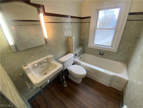 3759 W 136th Street Cleveland OH 44111