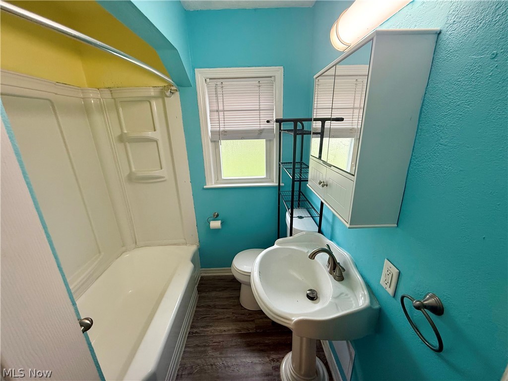 33 Pierce Avenue Cuyahoga Falls OH 44221