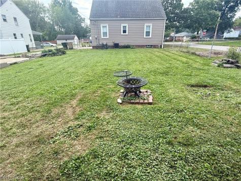 33 Pierce Avenue Cuyahoga Falls OH 44221