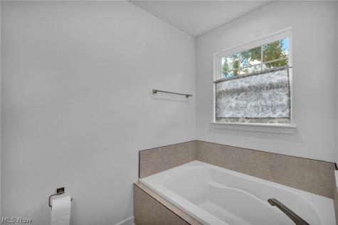 34566 Ethan Way Willoughby OH 44094