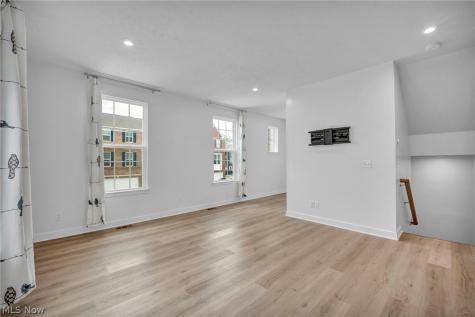 34566 Ethan Way Willoughby OH 44094