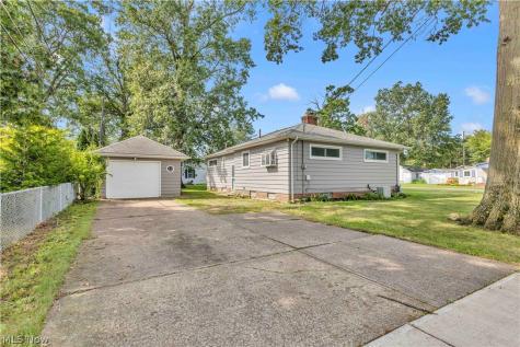 171 Lakewood Drive Avon Lake OH 44012