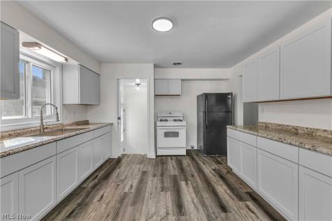 171 Lakewood Drive Avon Lake OH 44012