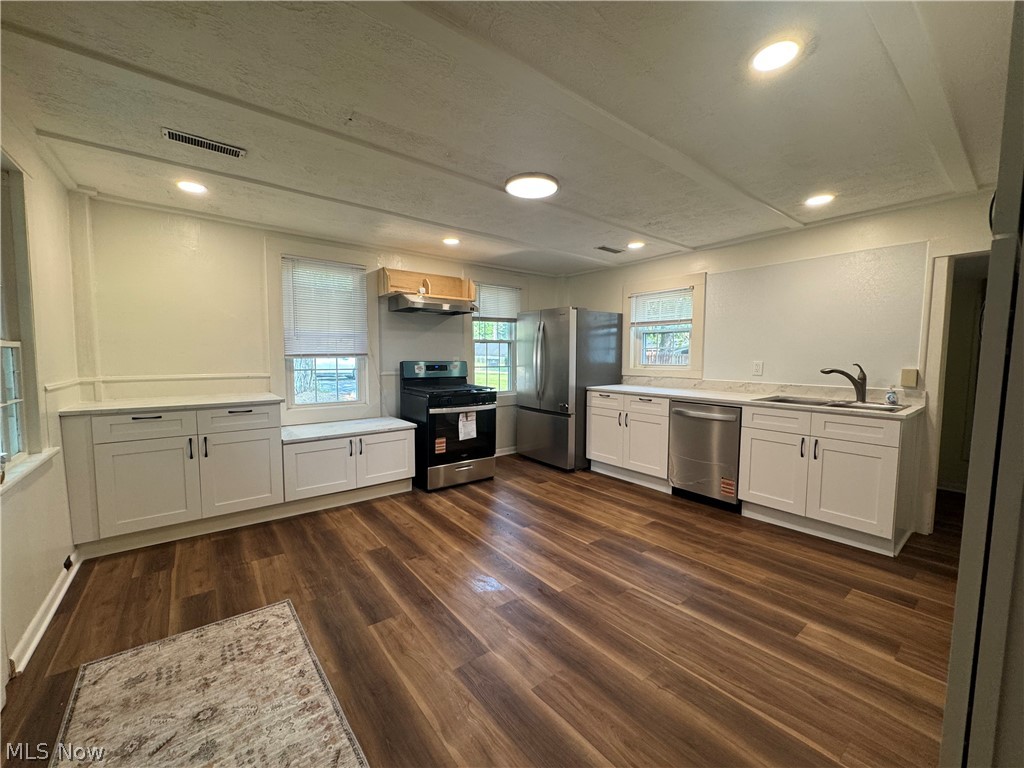 5192 Darrow Road Hudson OH 44236