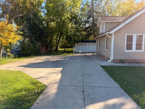 366 Columbus Street Bedford OH 44146