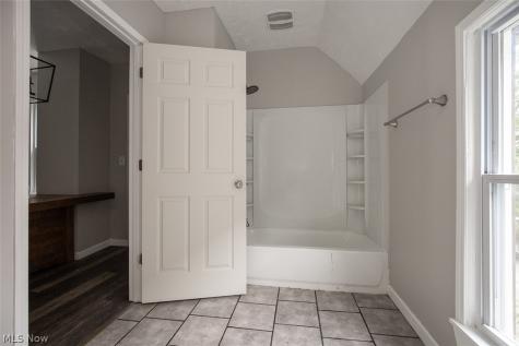 3635 46th Street Cleveland OH 44102