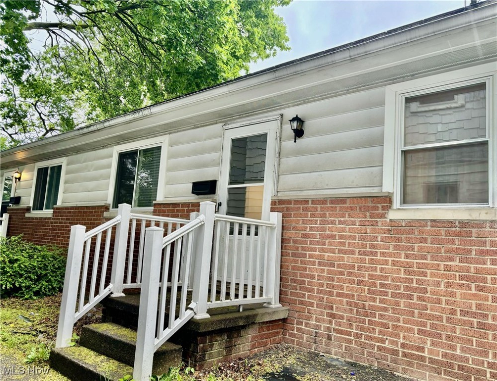 975 Berwin Street Akron OH 44310