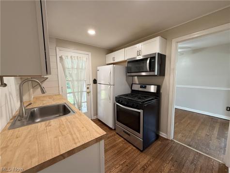 2319 Broad Boulevard Cuyahoga Falls OH 44223
