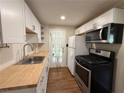 2319 Broad Boulevard Cuyahoga Falls OH 44223