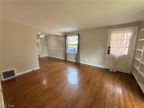 2319 Broad Boulevard Cuyahoga Falls OH 44223