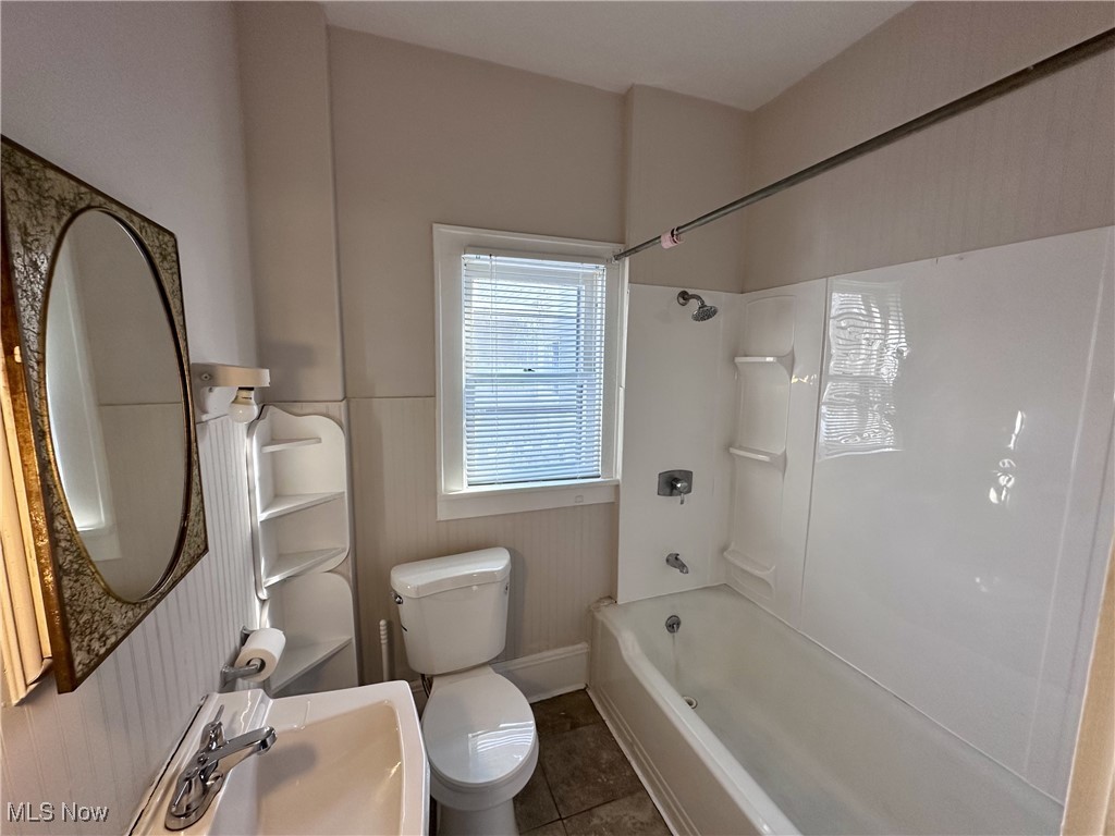 349 Cloverdale Avenue Akron OH 44302