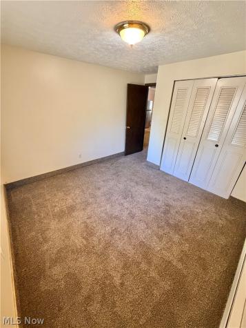 21 Wayne Street Niles OH 44446