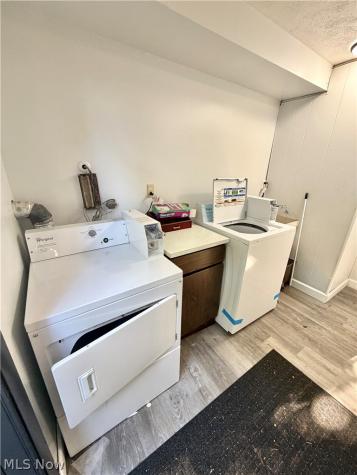 21 Wayne Street Niles OH 44446