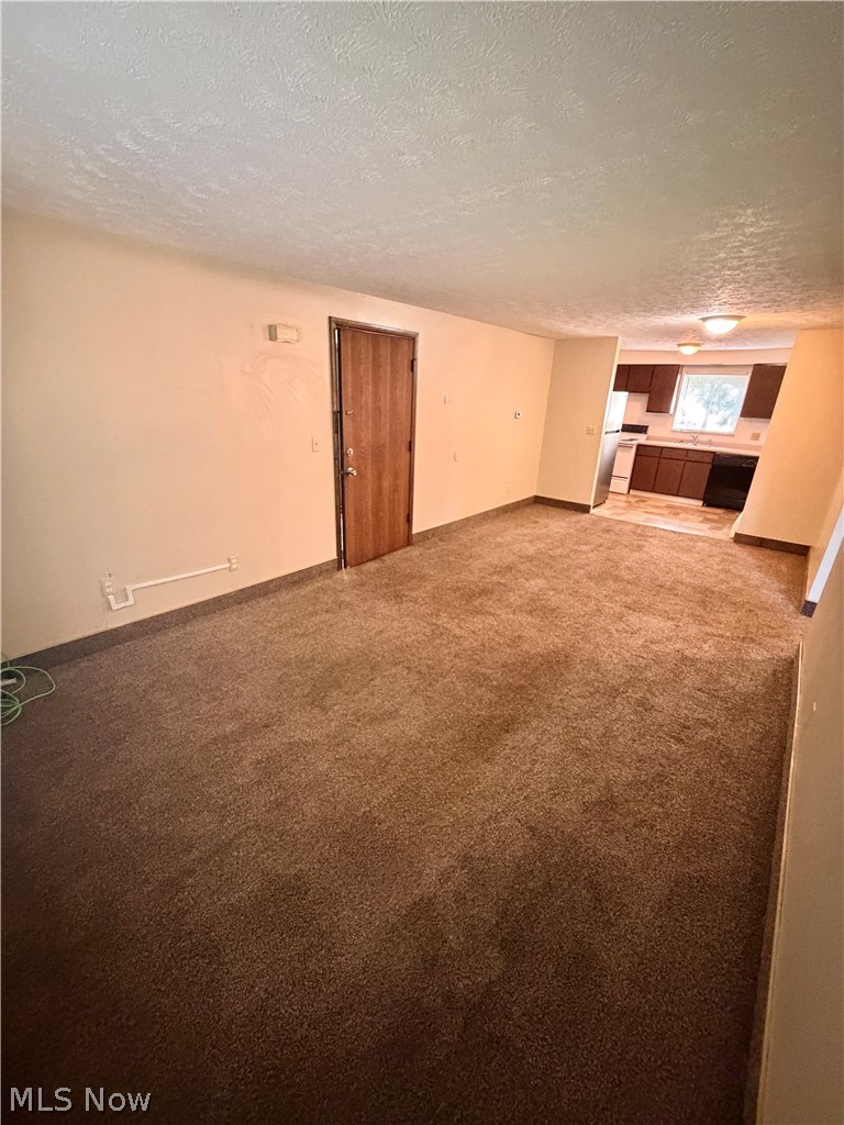 21 Wayne Street Niles OH 44446