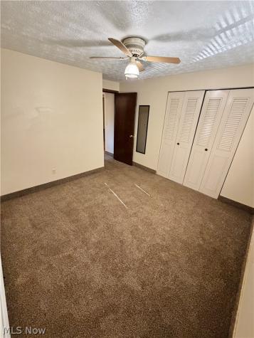 21 Wayne Street Niles OH 44446