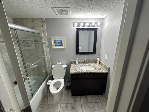 408 W Saint Clair Cleveland OH 44113