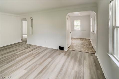 1343 Victory Drive South Euclid OH 44121