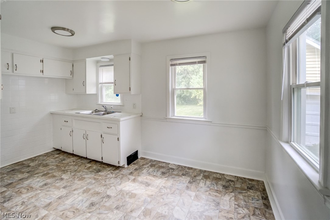 1343 Victory Drive South Euclid OH 44121