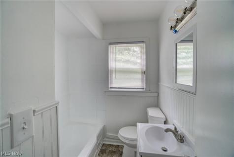 1343 Victory Drive South Euclid OH 44121