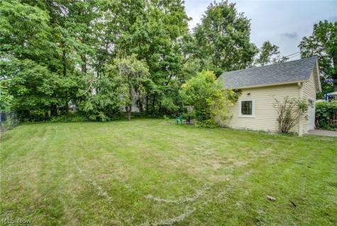 1343 Victory Drive South Euclid OH 44121