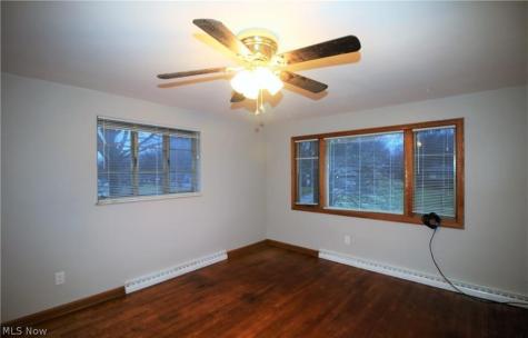 617 E Robinson Avenue Barberton OH 44203