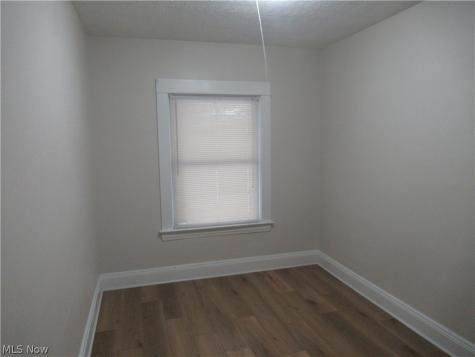1520 Ridgewood Avenue Lakewood OH 44107