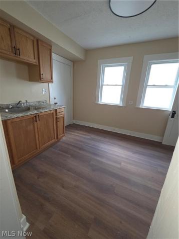 3618 E 105th Street Cleveland OH 44105