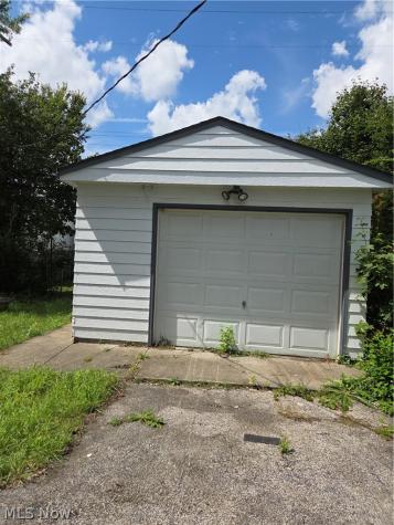 3618 E 105th Street Cleveland OH 44105