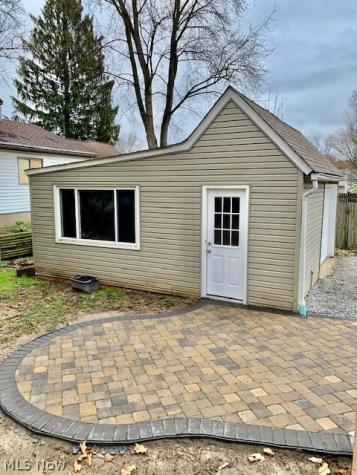 1917 Northmoreland Boulevard Cuyahoga Falls OH 44221