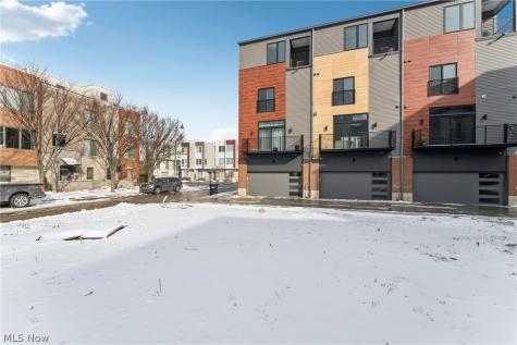 1440 E 15 Street Cleveland OH 44114