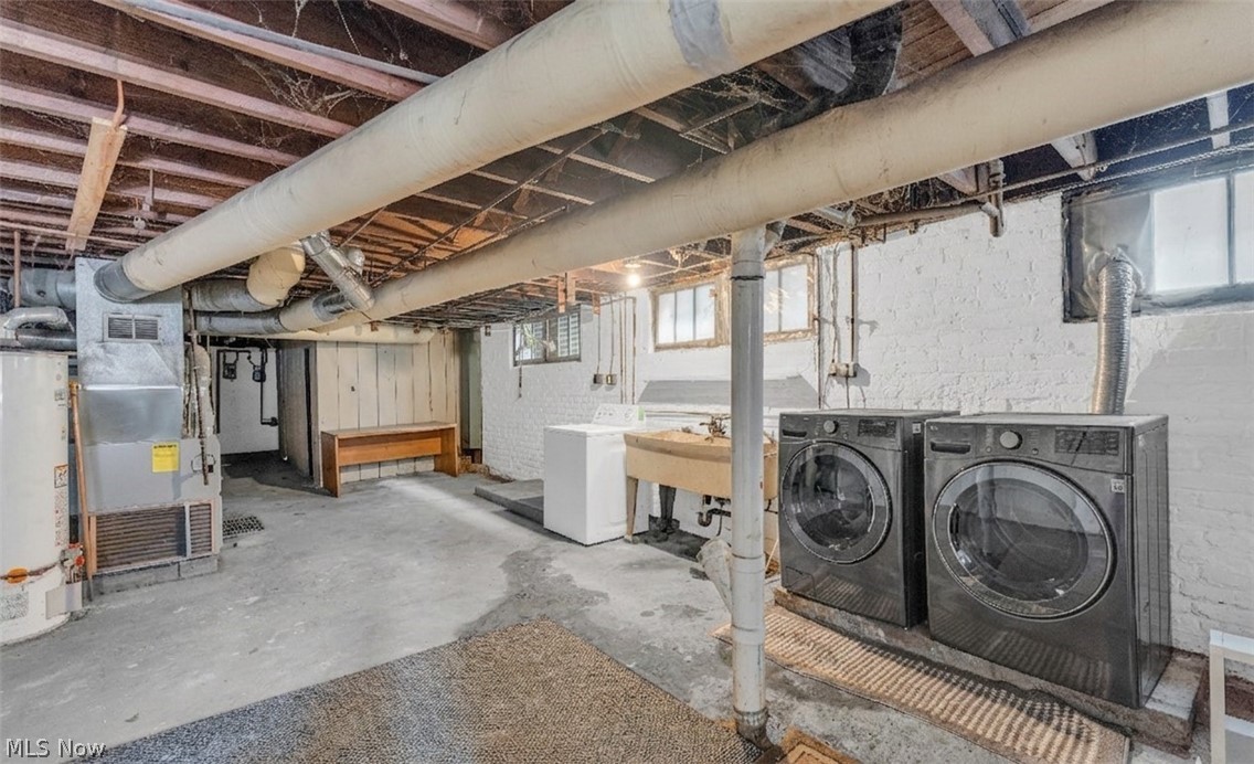 1353 Phelps Avenue Lakewood OH 44107