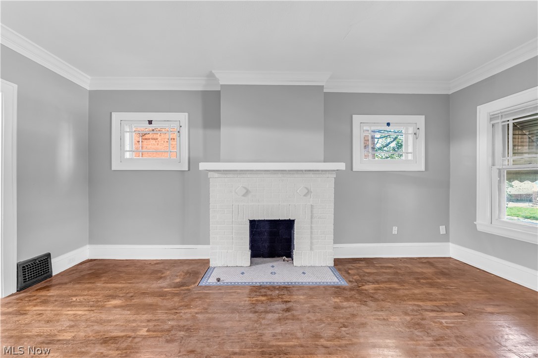 1353 Phelps Avenue Lakewood OH 44107