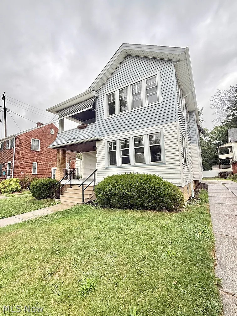2171 Lincoln Avenue Lakewood OH 44107