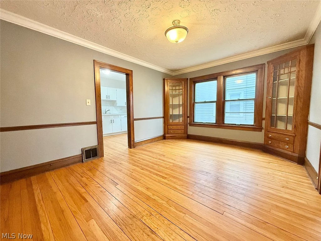 2171 Lincoln Avenue Lakewood OH 44107