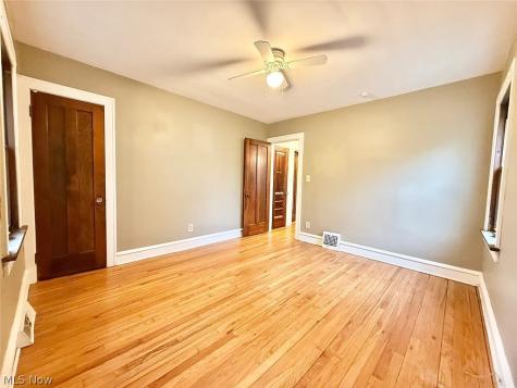 2171 Lincoln Avenue Lakewood OH 44107