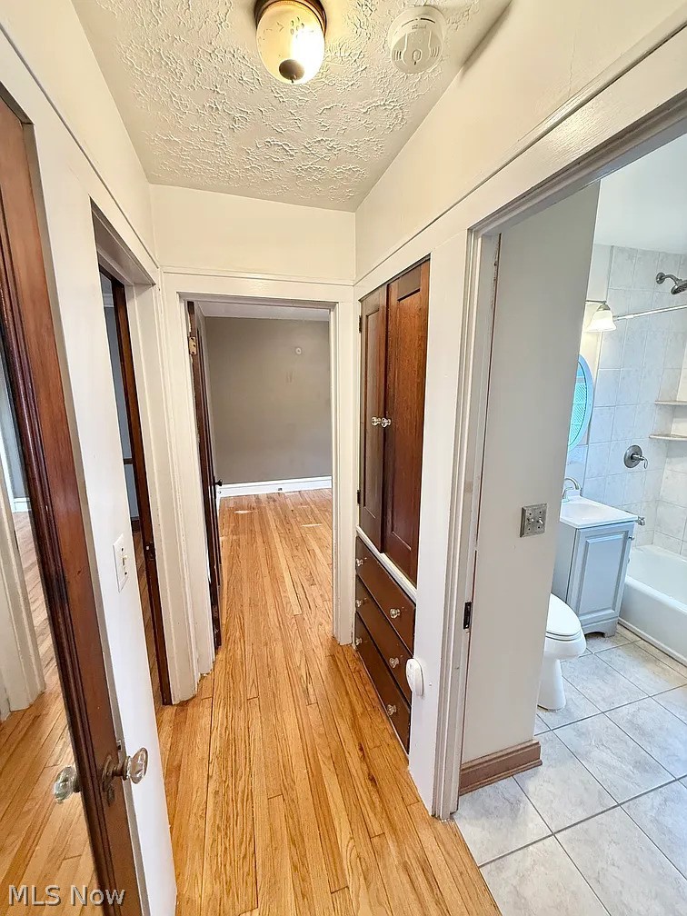 2171 Lincoln Avenue Lakewood OH 44107