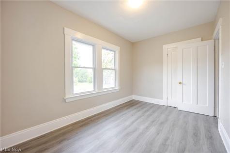 10828 Orville Avenue Cleveland OH 44106