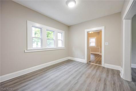 10828 Orville Avenue Cleveland OH 44106