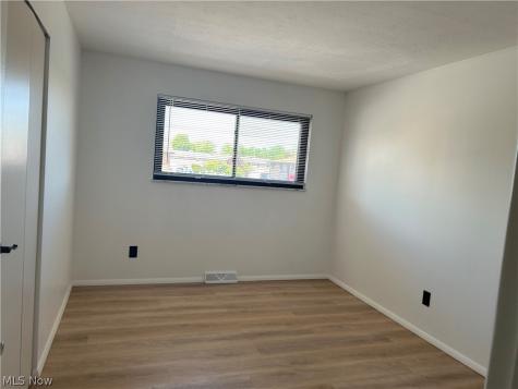 24635 Clareshire Drive North Olmsted OH 44070