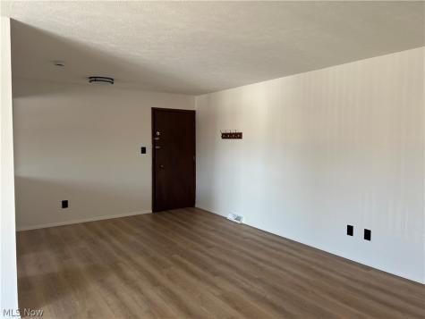 24635 Clareshire Drive North Olmsted OH 44070