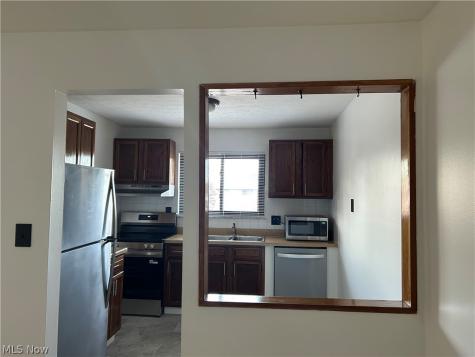 24635 Clareshire Drive North Olmsted OH 44070