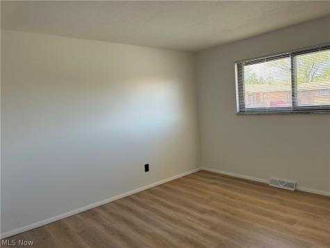 24635 Clareshire Drive North Olmsted OH 44070
