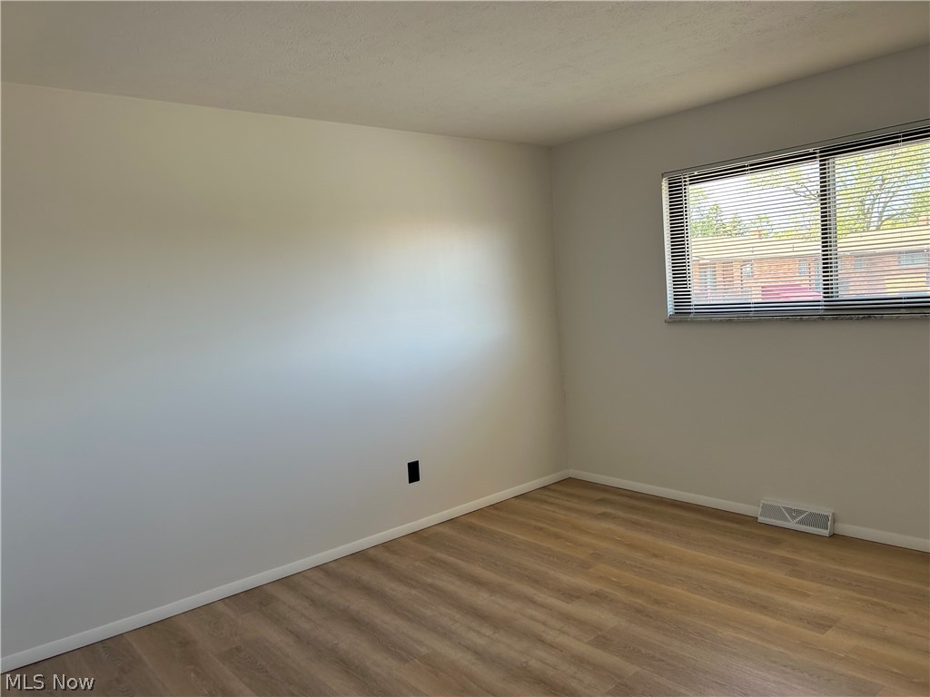 24635 Clareshire Drive North Olmsted OH 44070